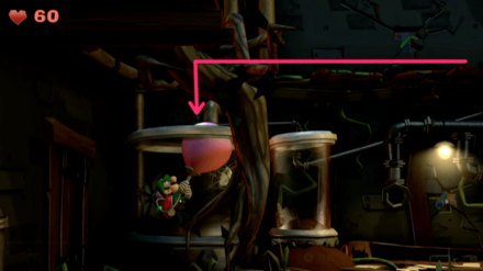 ガラスケースの宝石