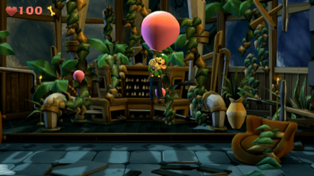 オルガンの前にあるボヨヨンの実