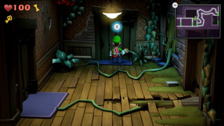 西館廊下のドア