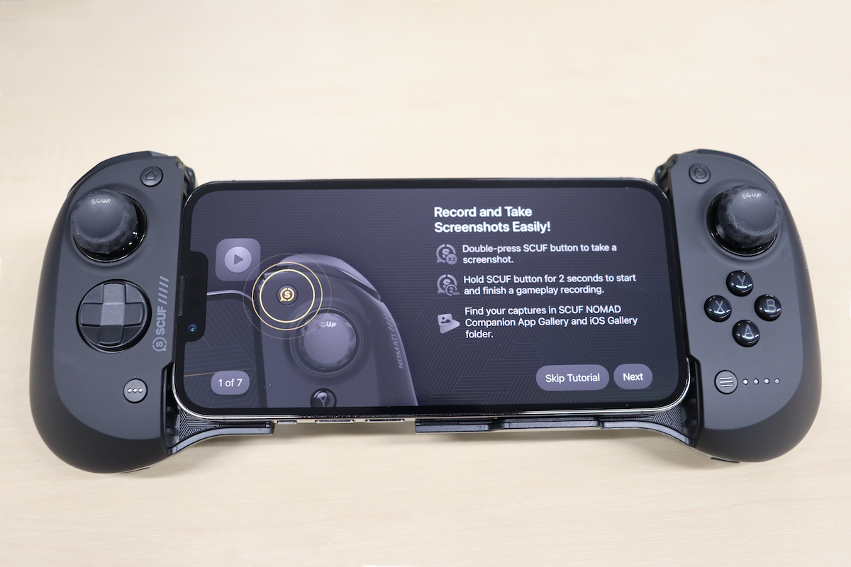 【8/8まで出品】SCUF NOMAD モバイル用無線 スマホコントローラー Amazon.co.jp: SCUF NOMAD モバイル用無線ゲームコントローラー