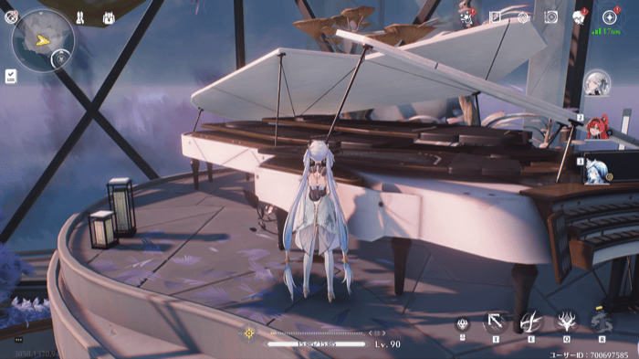 ピアノに触れる