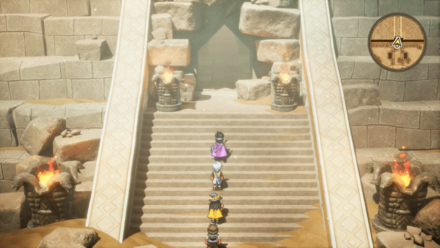 ピラミッド正面