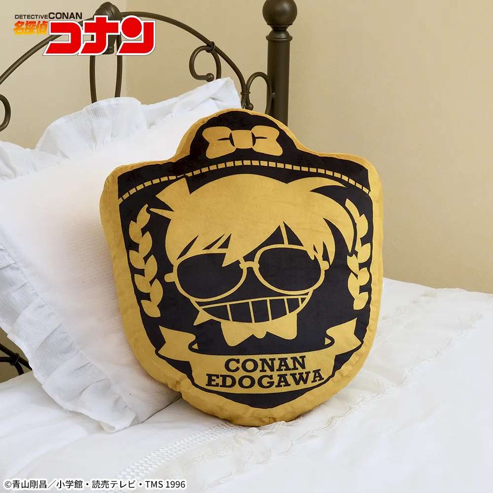名探偵コナン　プラチナムザッカエンブレムダイカットクッション