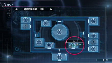 1階のガレージに向かう