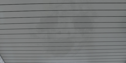 天井に謎のシミ