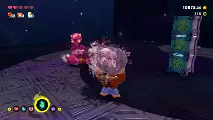 下で赤いサソリを暗所へ連れて掴む