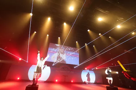 She is Legendスペシャルミニライブ