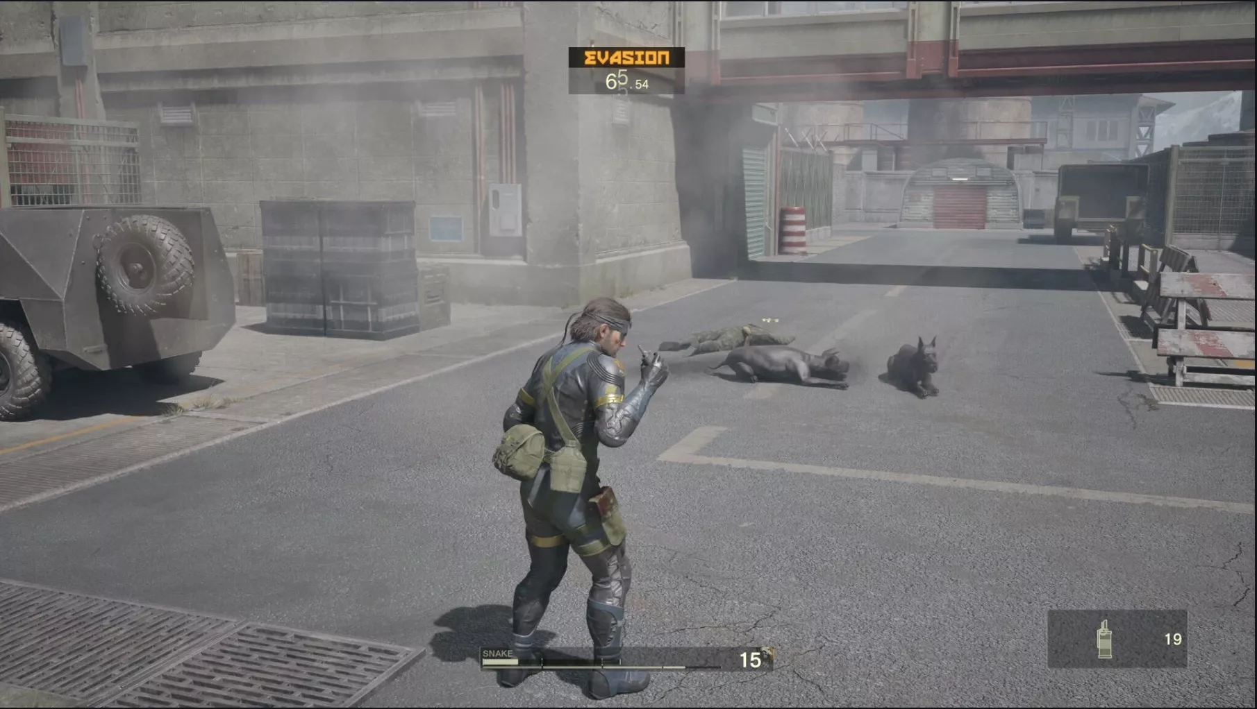 スモークグレネード