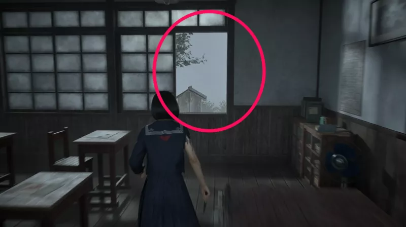 教室の窓から校庭に出る