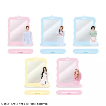 ILLIT　プラチナムザッカスタンド付 プリクラケース