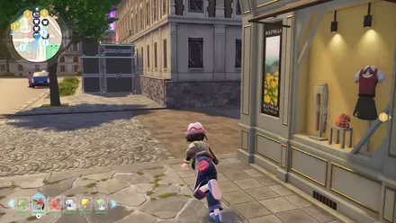 服屋の角を右に曲がる