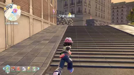 大通りを横断して階段を上る