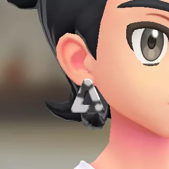 トライアングルピアス