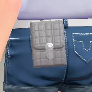 レザースクエアポーチ