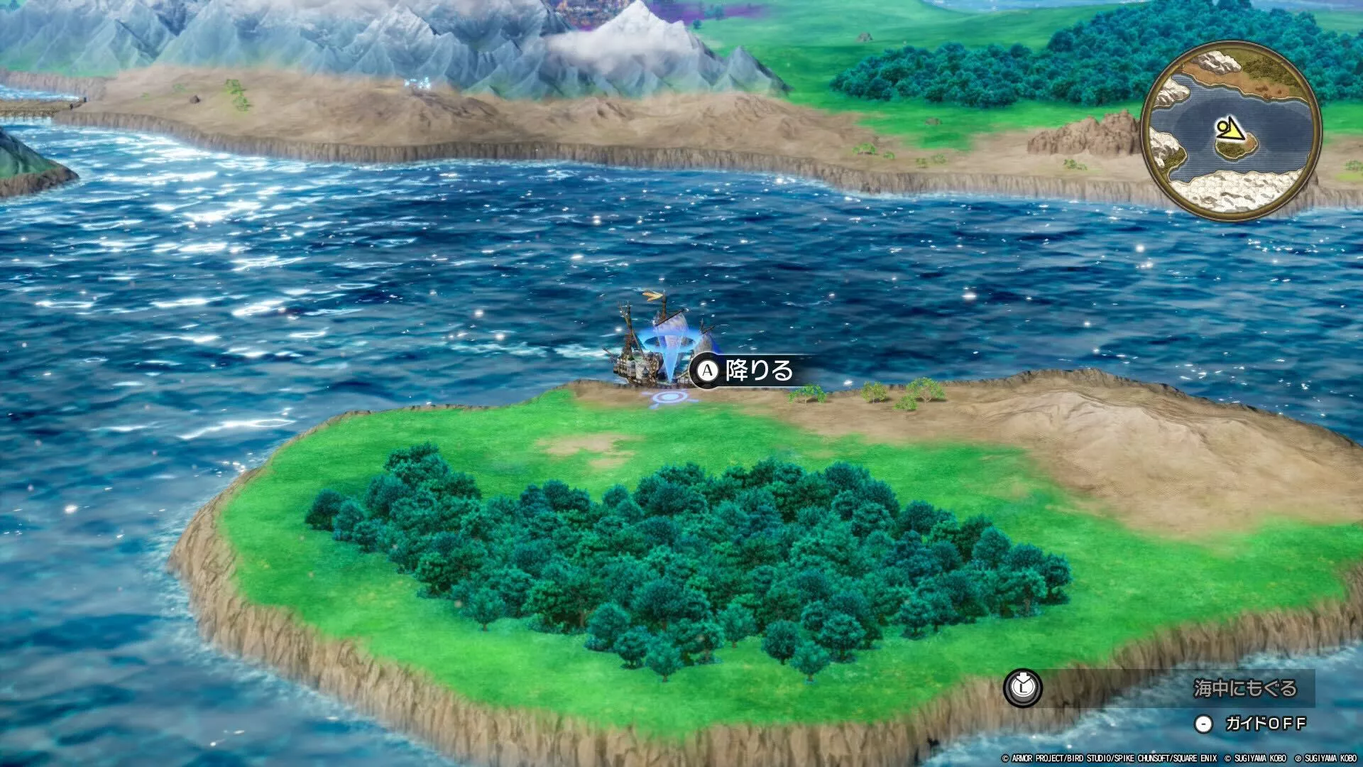 先に見える小島がスライム島