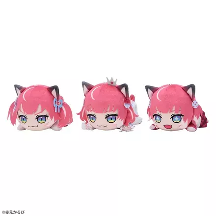 赤見かるび　寝そべり　ぬいぐるみ“赤見かるび”