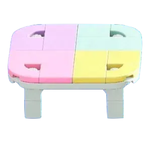 LEGOテーブルのキュートの画像