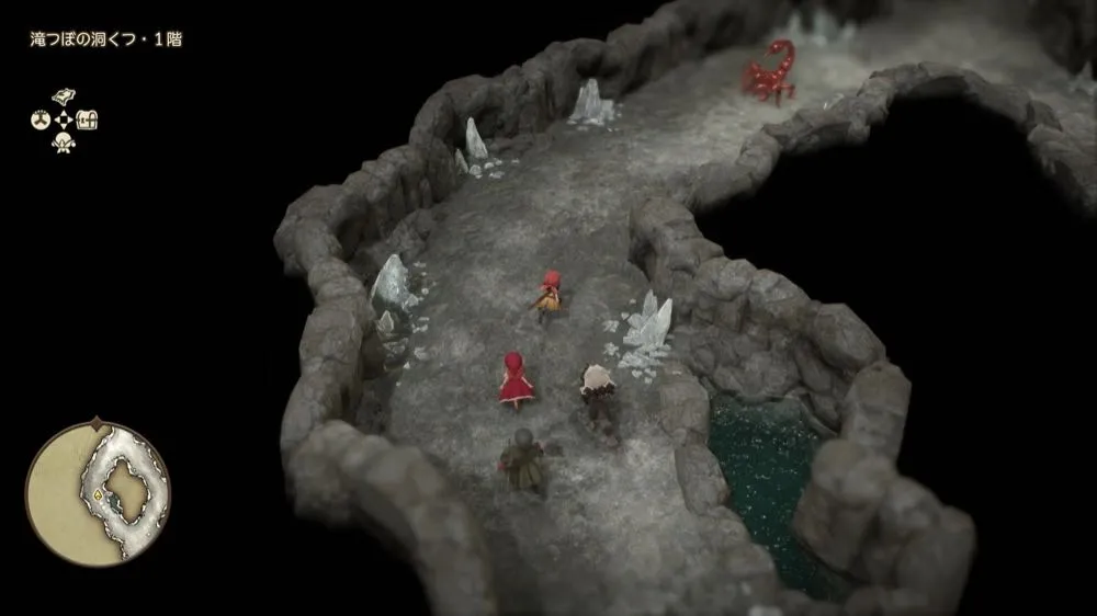 滝壺の洞くつ内