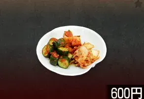 キムチ盛り合わせ