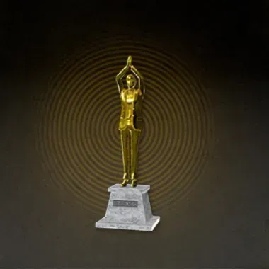 アッコさんの金の像画像