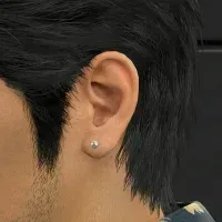 シングルピアス画像