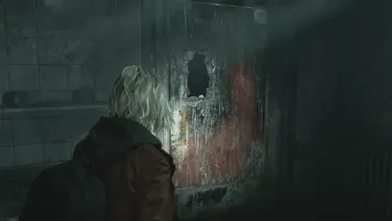 厨房奥の扉に入る