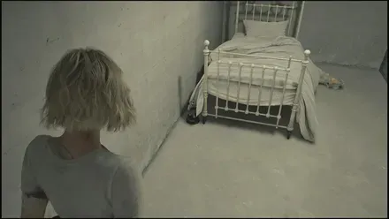 ローデスヒル5体目のラクーン君は、投薬室南の部屋にあるベッドの裏にあります。