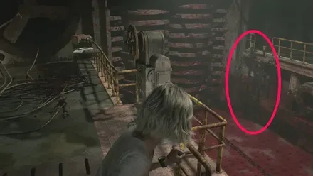 反対側のはしごに登る