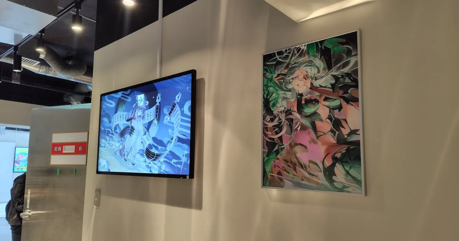 パネルがお出迎え