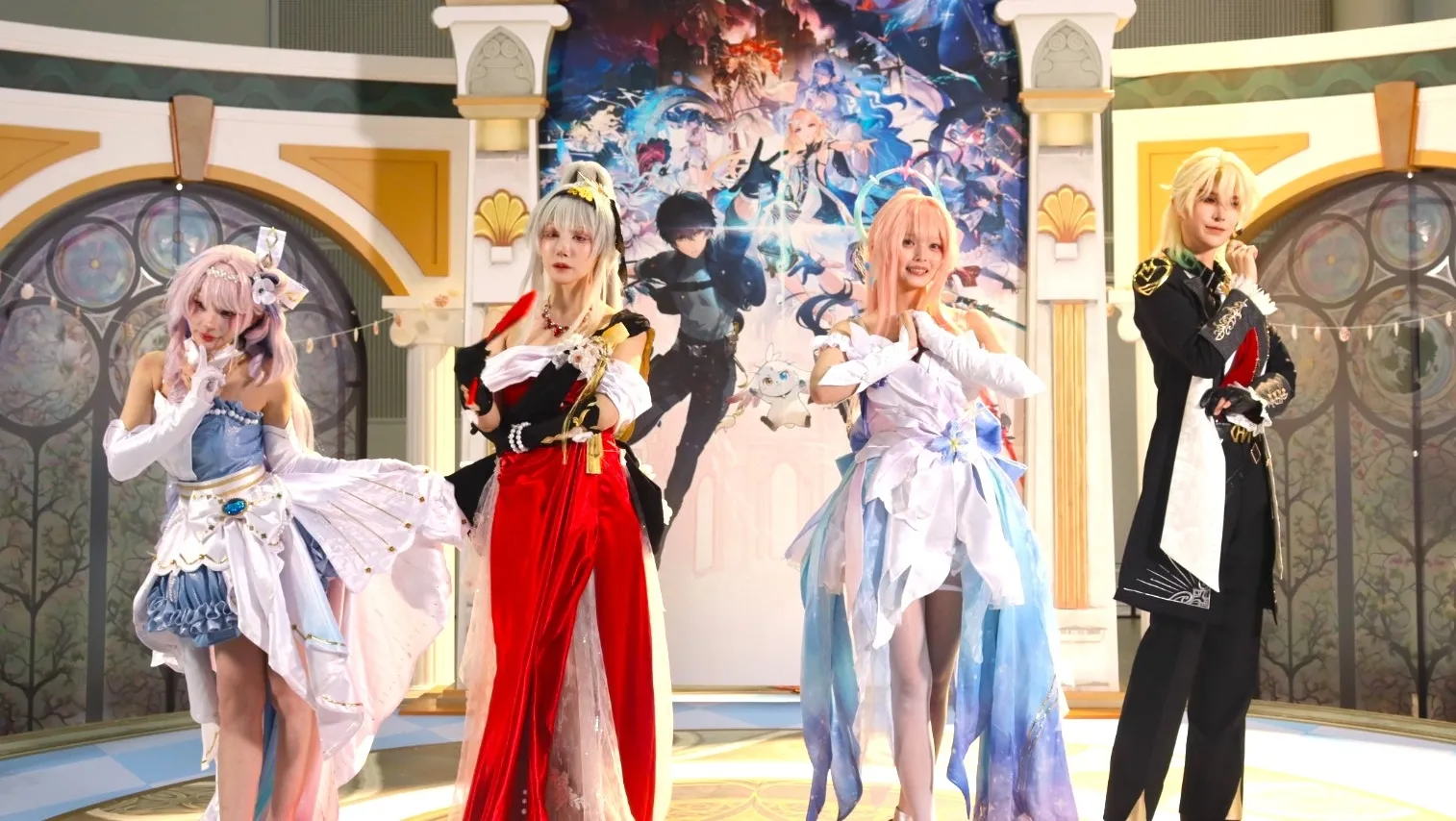 コスプレイヤーさん集合