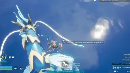 漂流物を釣り上げる