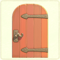 ピンクの金具のドア