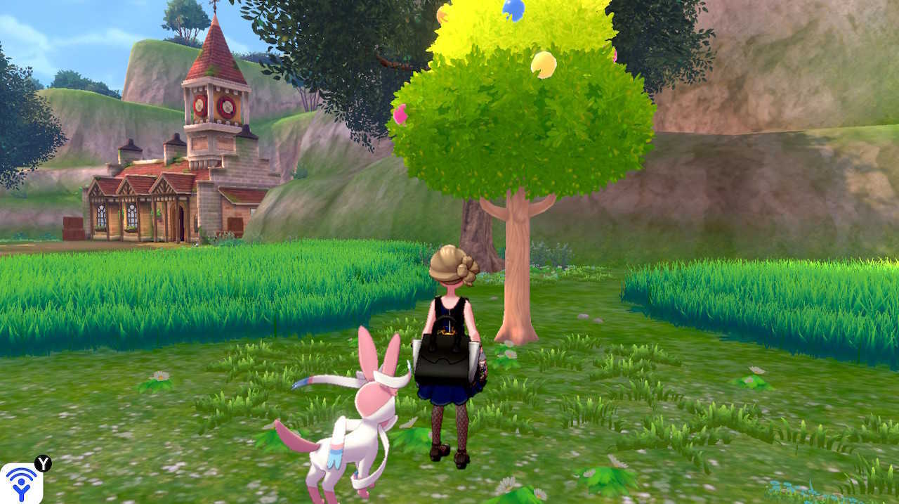 駅を降りてすぐの木からも取れる