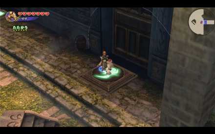 扉の前の紋章はおとなしく待つ