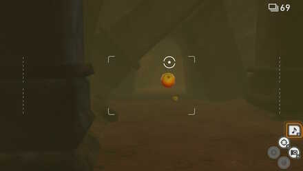 横道にふわりんごを投げる