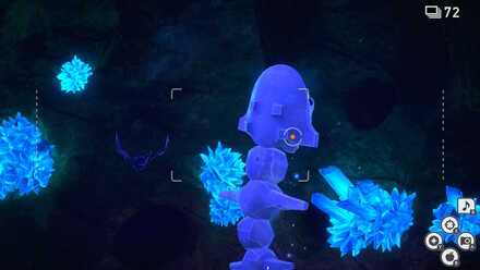 岩をカジるハガネール