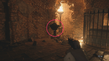 トーチに火をつける