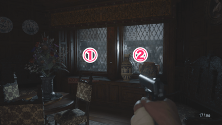 歌劇場2階通路の窓