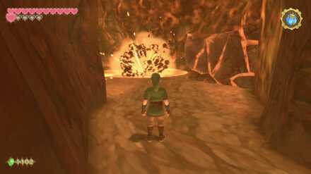 山頂入口の瓦礫