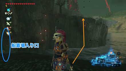 サスコサの祠から外へ出て正面の岸に渡る