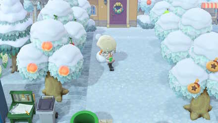 手で押してサイズを調整する