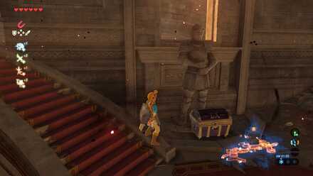 石像の前の宝箱