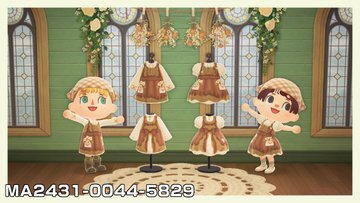 チョコ色エプロンなお洋服画像