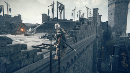 突き当り右手のはしごを登る