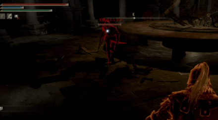 円卓に移動するとエンシャが侵入してくる