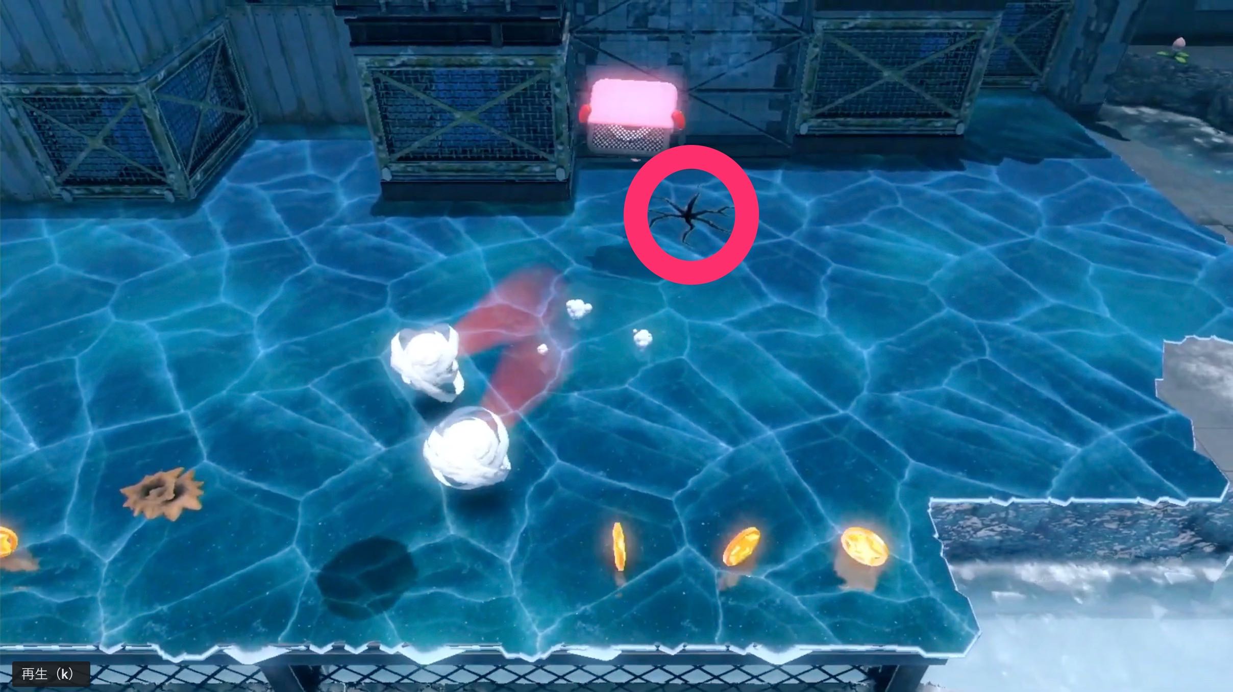 ひび割れた床をさんかくほおばりで壊す