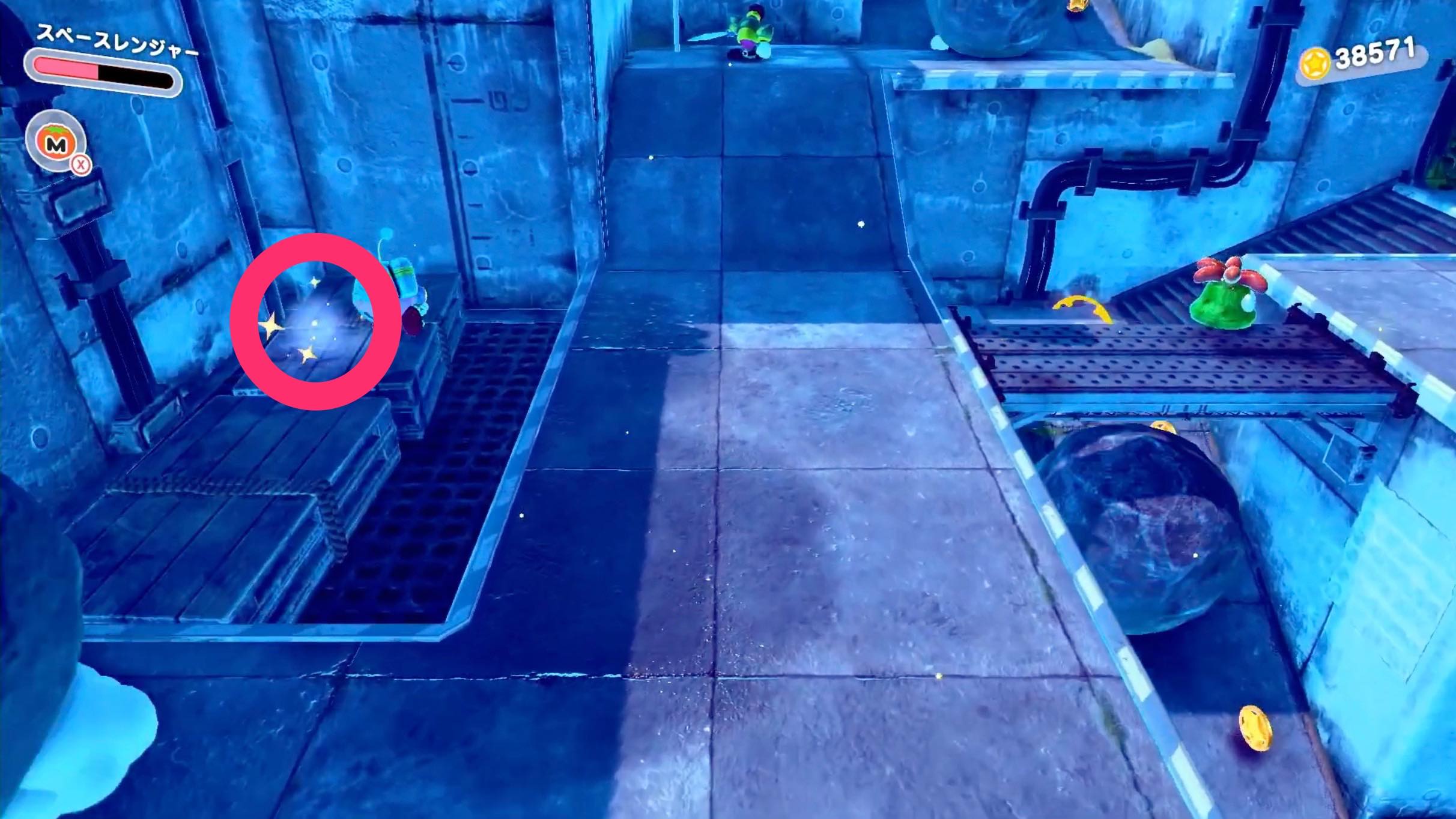 左の壁の光に触れる