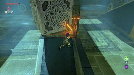 玉を送風機と鉄のキューブの間に置く