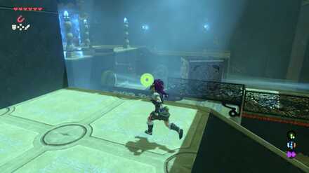 スタートから右にある坂の上