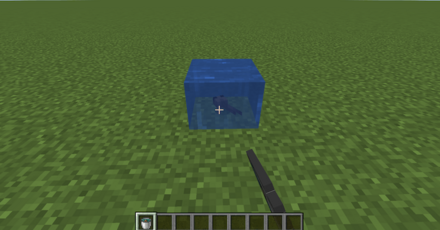 おたまじゃくし入りのバケツ